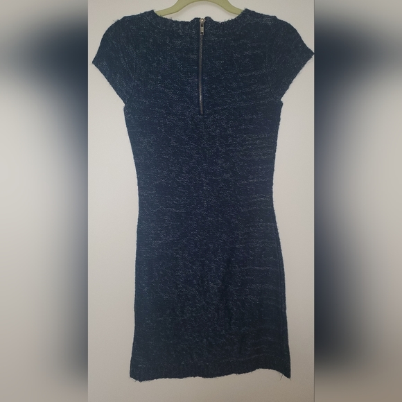 Blue dress with pockets - Picture 3 of 3